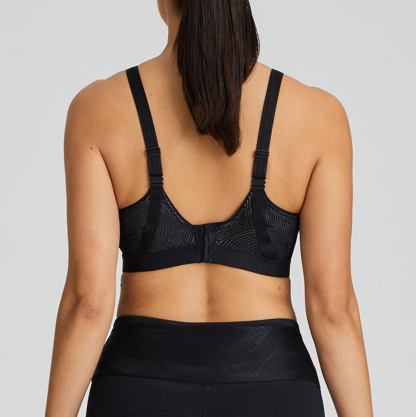 The Game Padded Sport Bra In Black - Prima Donna